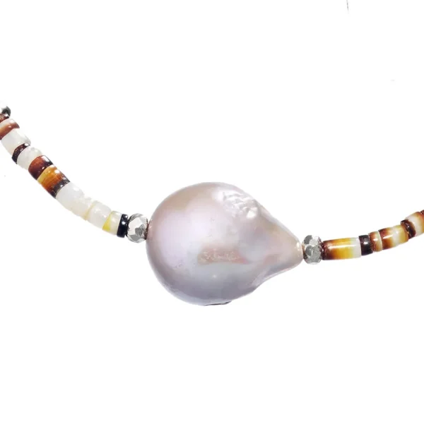 Shell Beaded Necklace with Freshwater Pearl